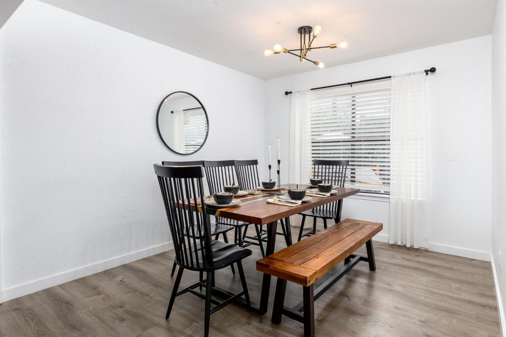 Timeless-Texas-Inn - Heated Pool Oasis & Lux Vibe Round Rock Εξωτερικό φωτογραφία